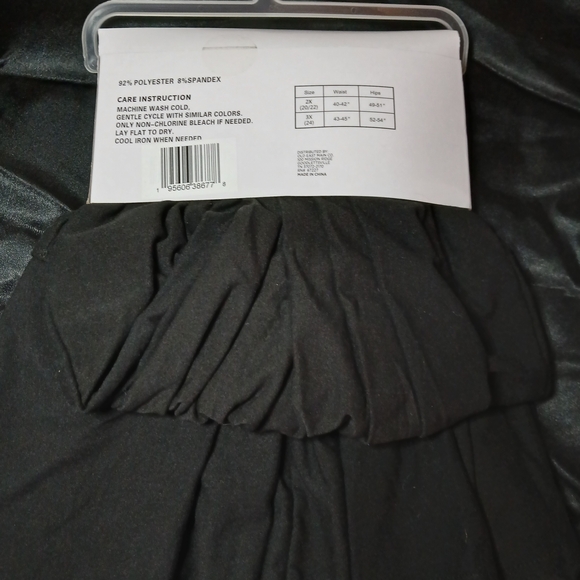 Bobbie Brooks Black Plus Yoga Pants 3X - Picture 3 of 3